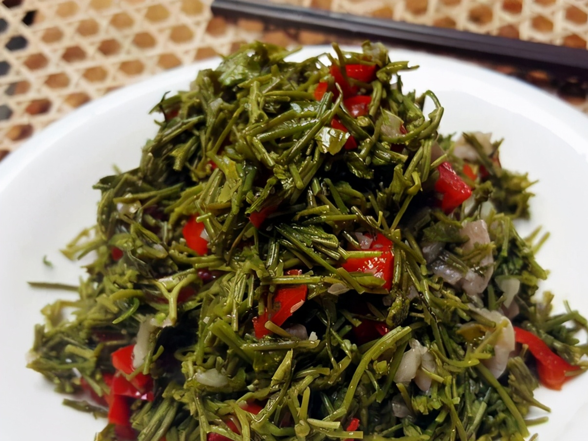农产品蔬菜配送：知道菱角的果实能吃，却不知藤还能做菜！